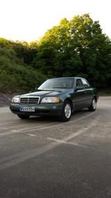 Mercedes-Benz 220 - gebrauchte Mercedes-Benz 220 aus dem Jahr 1995