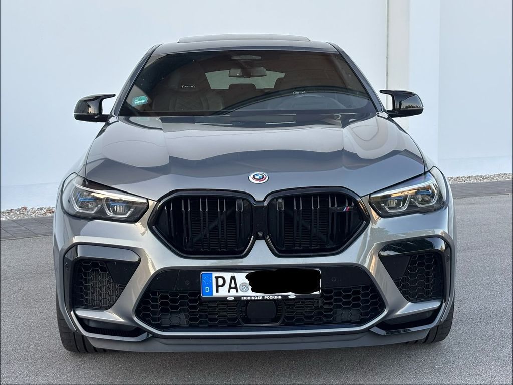 Image of BMW X6 M