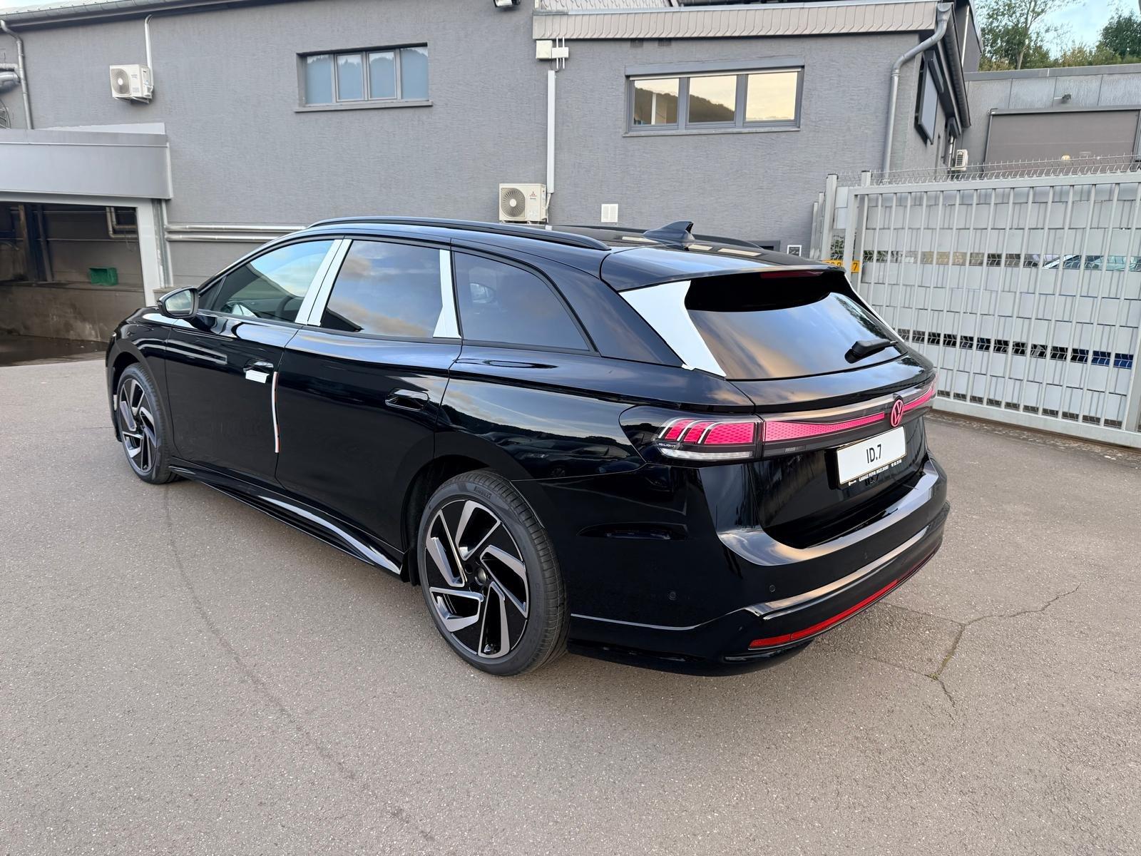 Volkswagen ID.7 Tourer Pro S 86kWh Int/Ext/AHK/Komfort