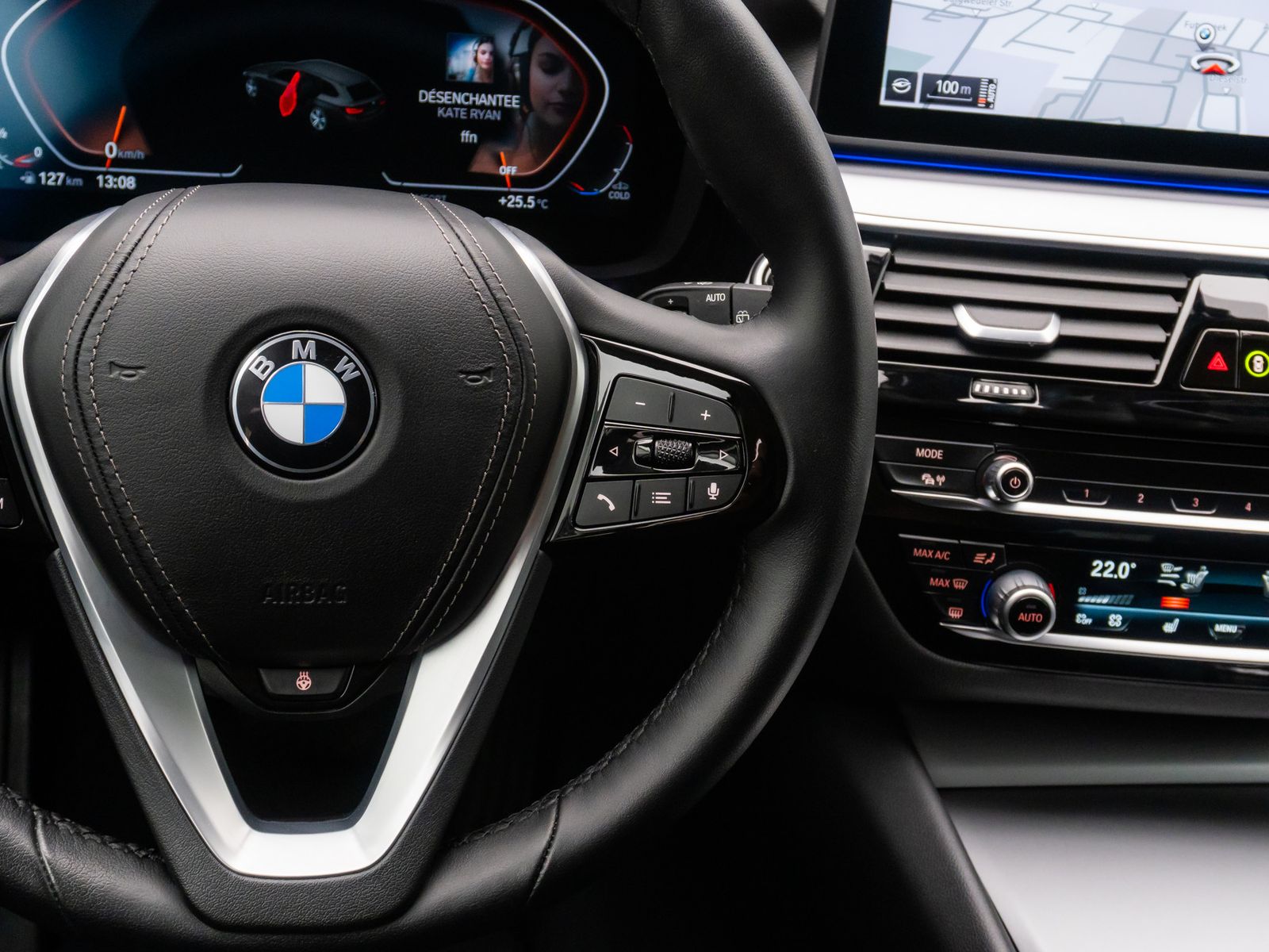 Fahrzeugabbildung BMW 530d xD Komfort DAB HUD Laser Kamera AHK HiFi