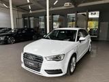 Audi A3 Sportback 1.8 TFSI DSG Ambition SHZ PDC - Audi A3: 8p Sportback