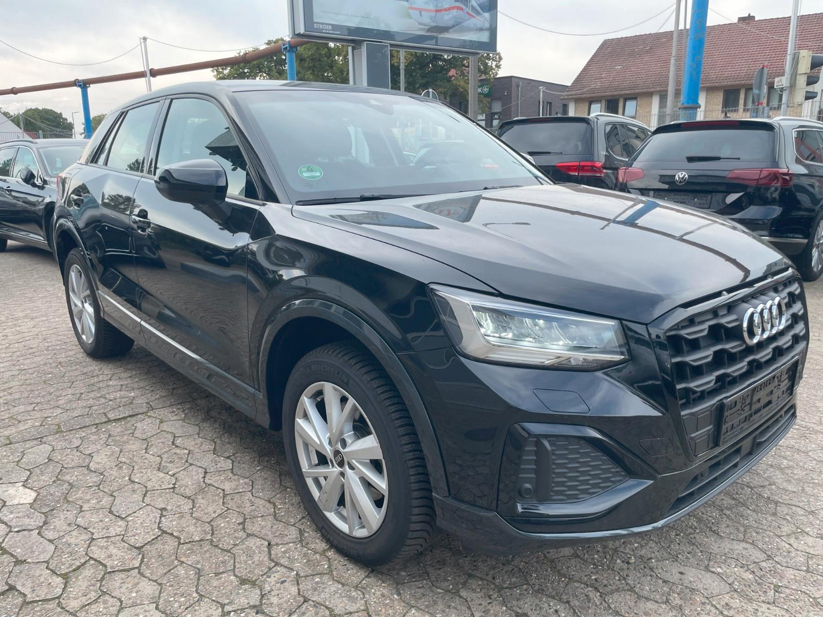 Audi Q2 40TFSI qu Autom MMI Lederausst 8xAlu Cam ACC