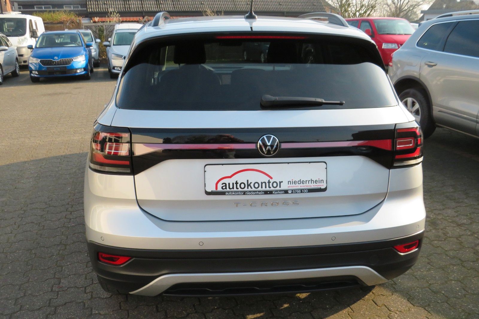 Fahrzeugabbildung Volkswagen T-Cross Active ACC NAVI APP GJ SITZH. PDC 1HD