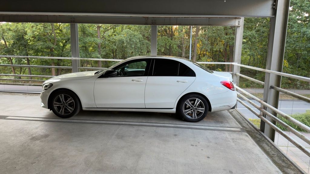 Image of Mercedes-Benz C 180