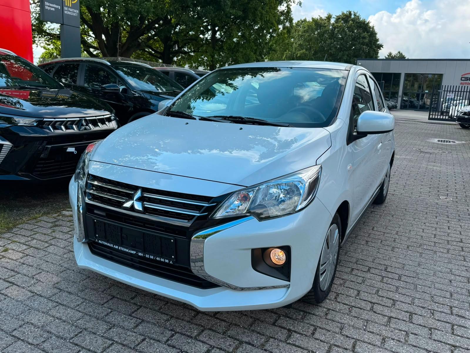 Mitsubishi Space Star Select *1.Hand*Scheckheft