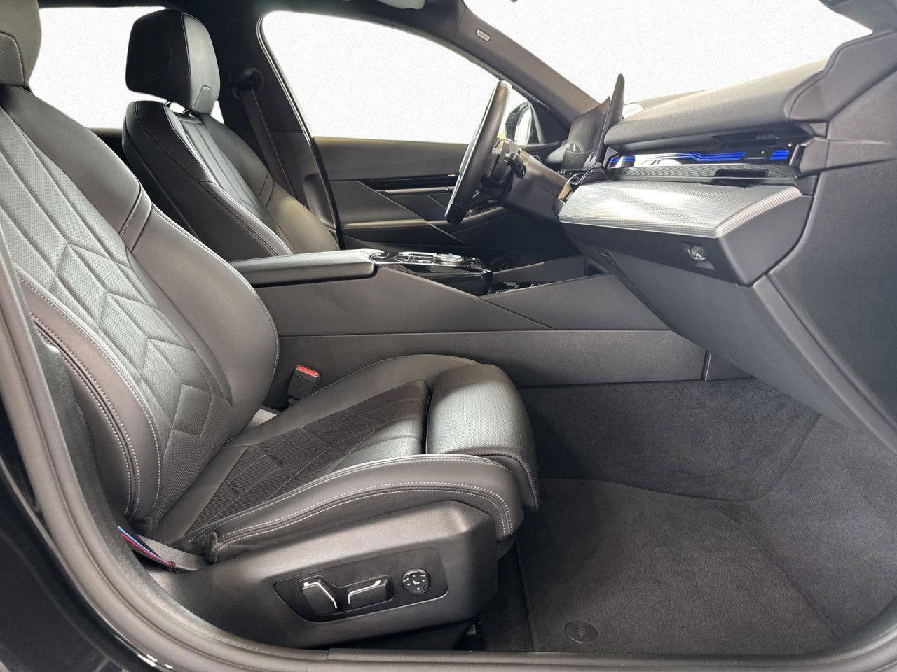 BMW 520d Tour M Sport LiCoProf RFK St+Go AdLED HUD