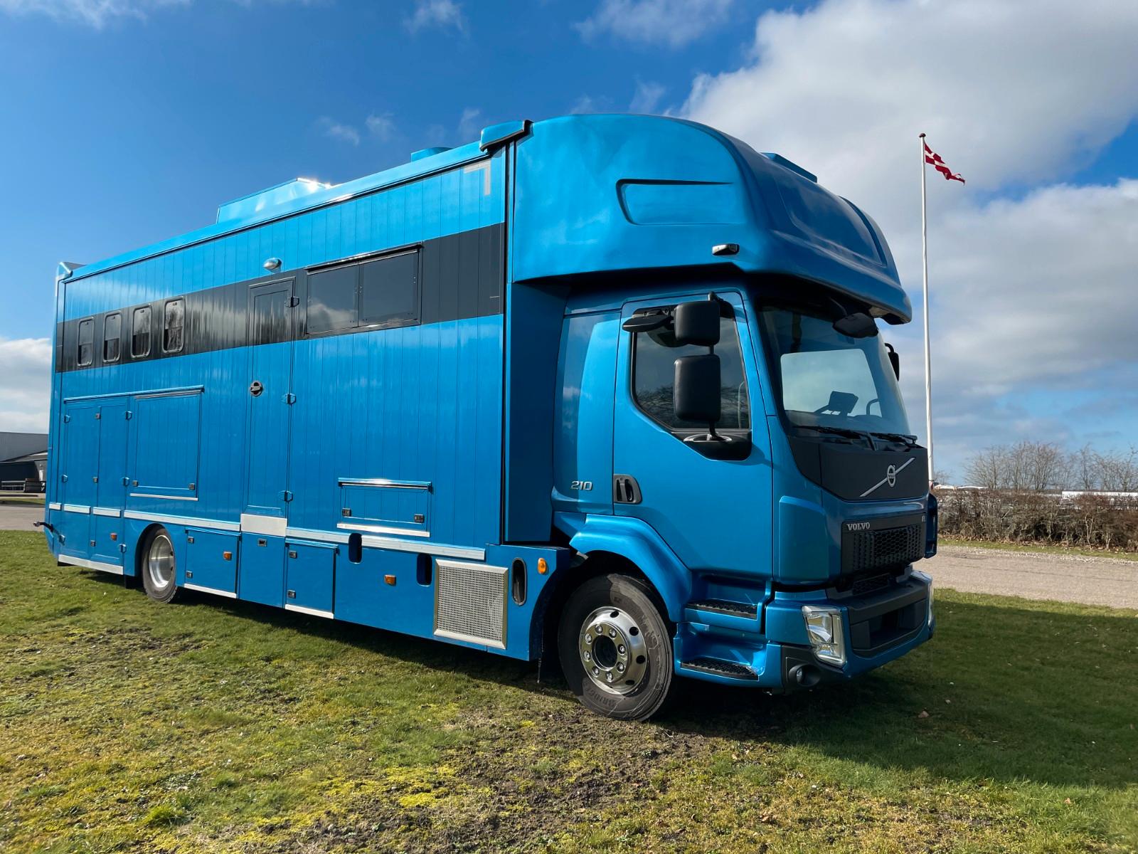 Volvo FL210