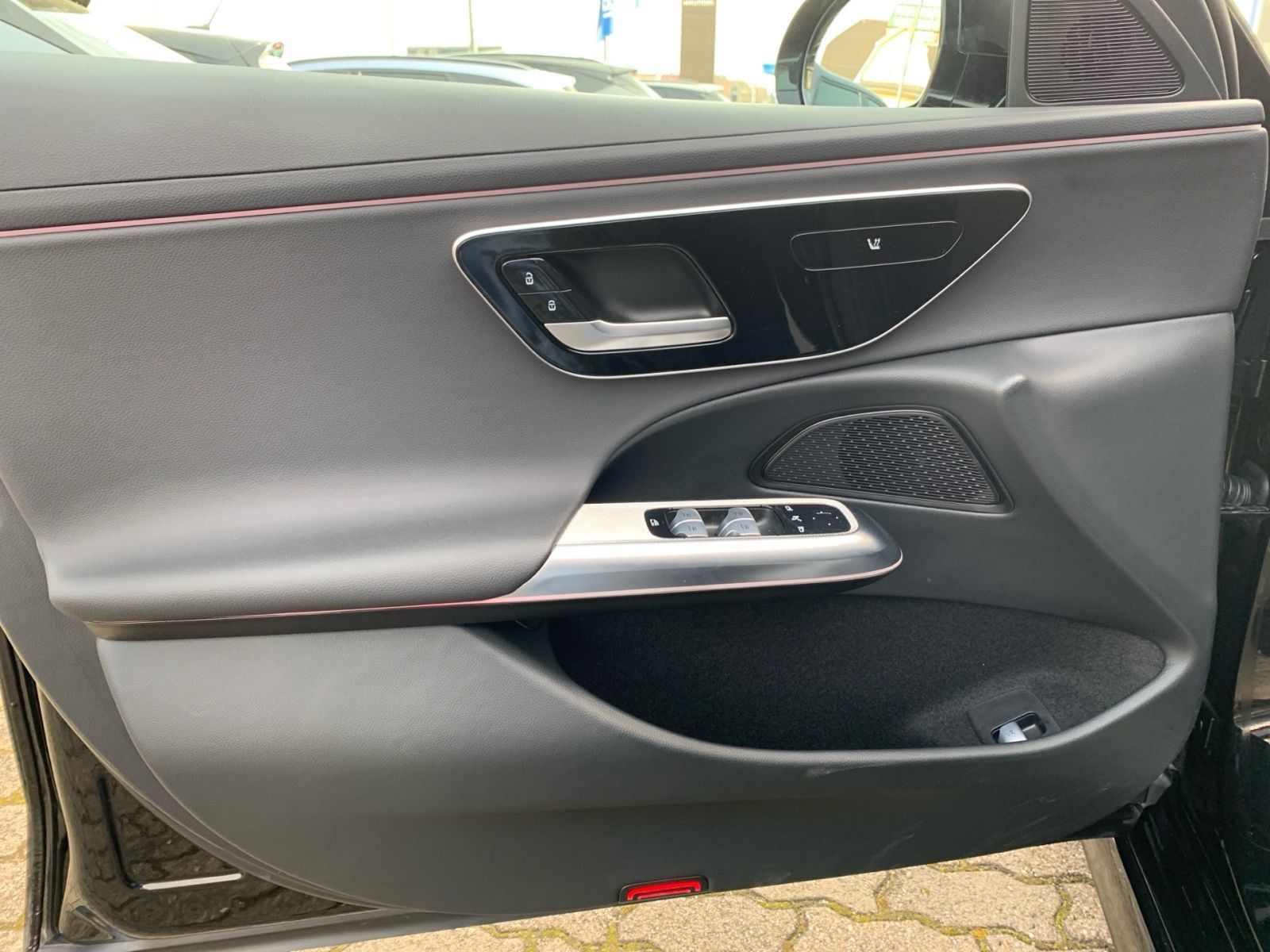 Fahrzeugabbildung Mercedes-Benz E 200 Avantgarde Advanced