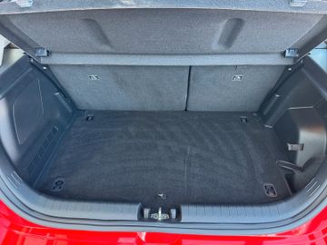Hyundai i20 - 12