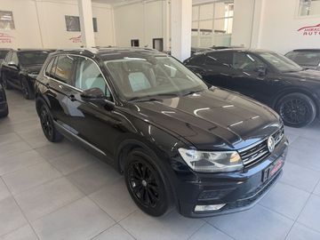 Volkswagen Tiguan - 4