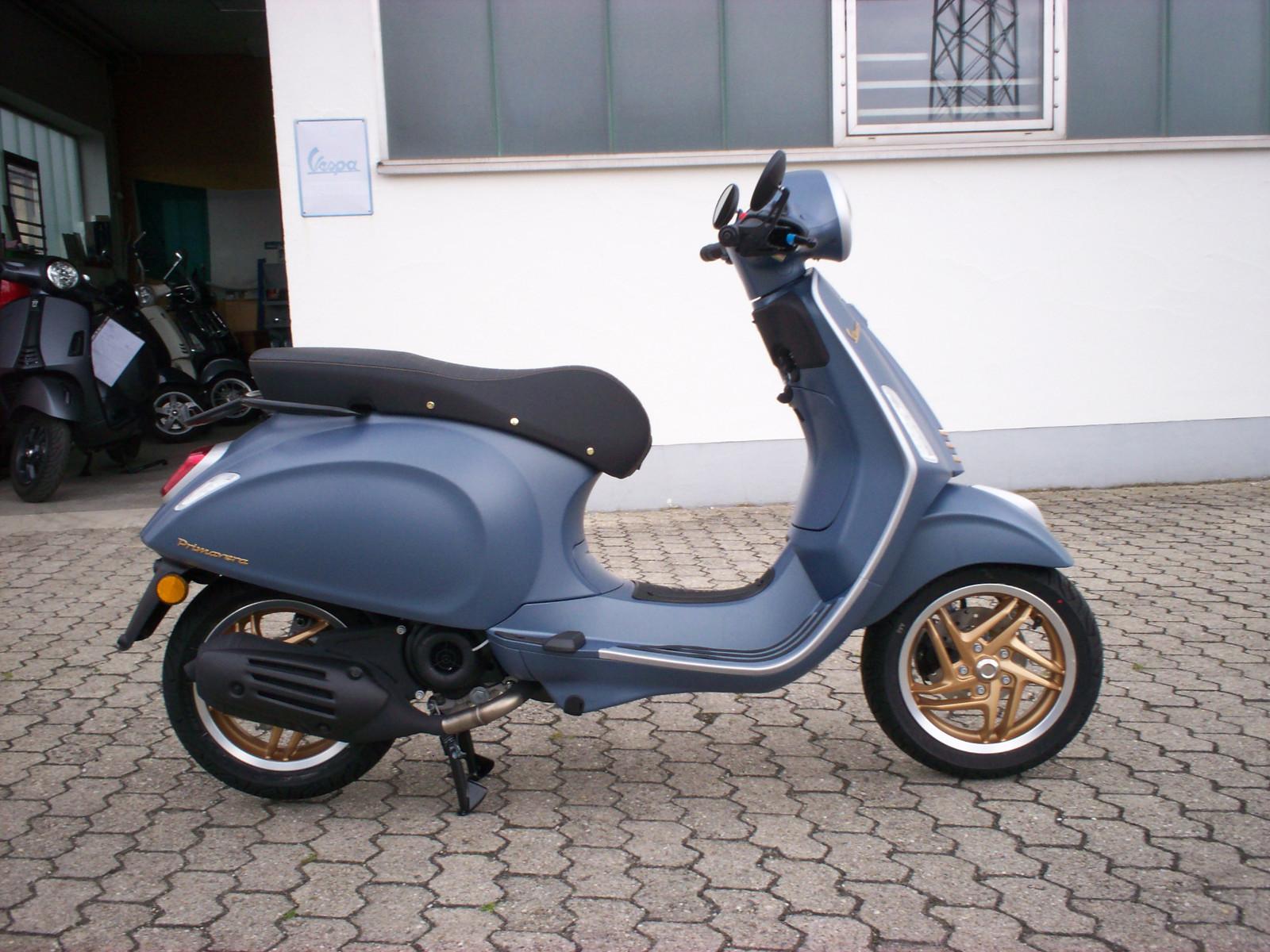 Vespa Primavera 125 Officina 8  Incl Lieferung