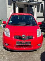 Toyota Yaris Executive - Toyota Yaris: Executive