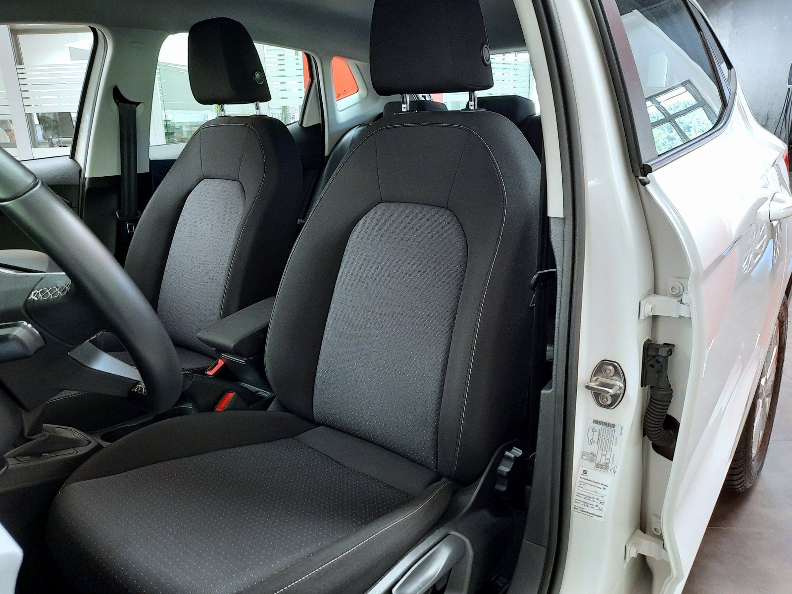 Fahrzeugabbildung SEAT Ibiza Style Edition TSI *Navi*Cam*PDC*LED*ACC*