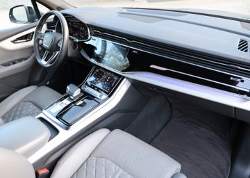 Audi Q7 - 10