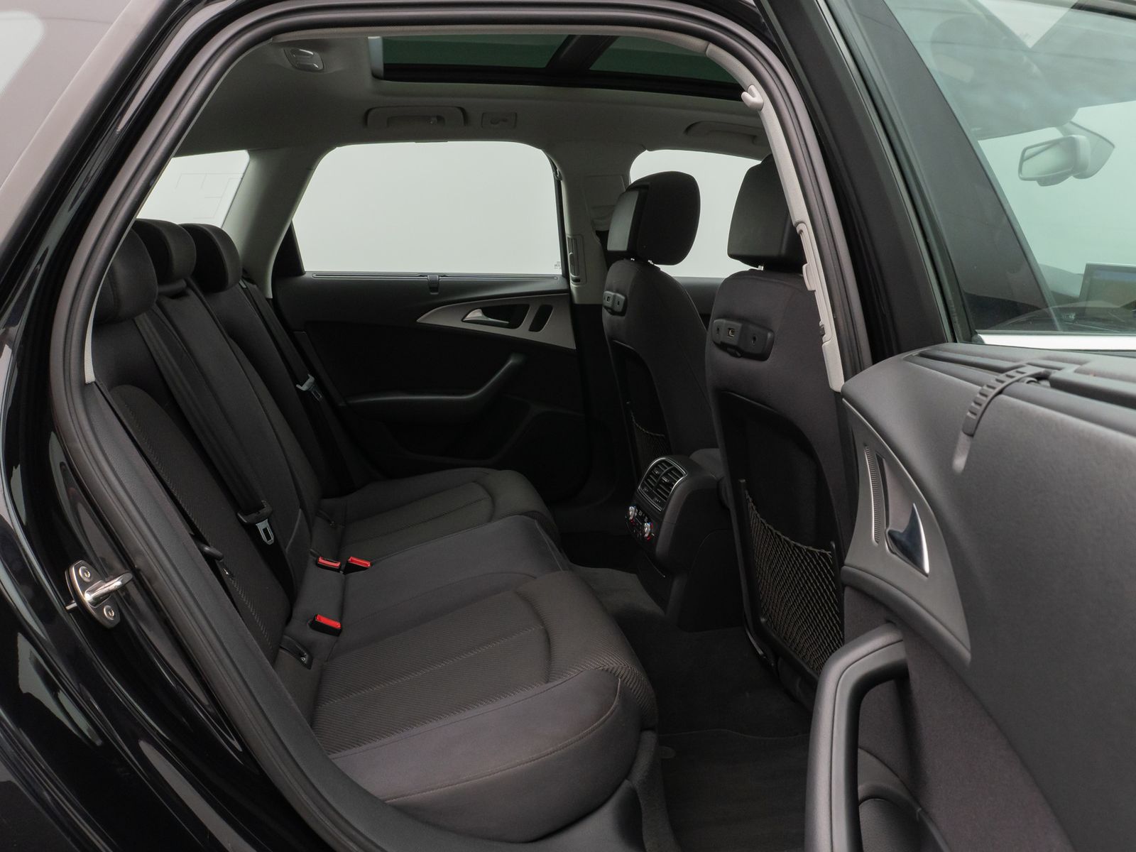 Fahrzeugabbildung Audi A6 Avant 3.0 TDI Kamera Panorama AHK Navi Sitzhz