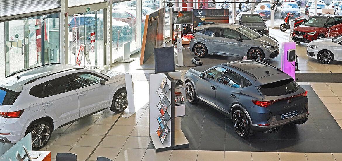 showroom-image-top