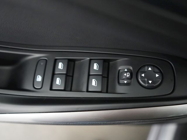 Grandland BUSINESS ELEGANCE AUTOMATIK+NAVI+MATRI