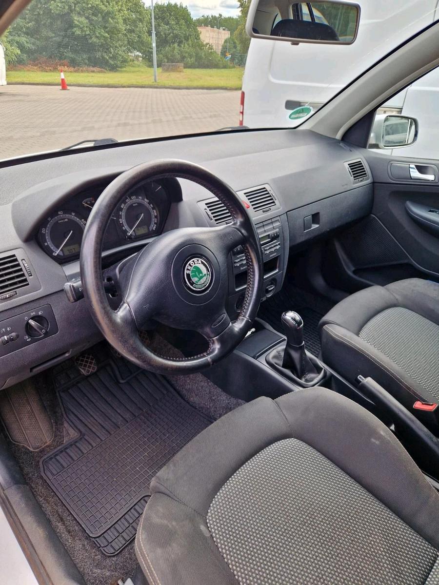 Skoda Fabia 2005 — engine 101 HP (74kW)