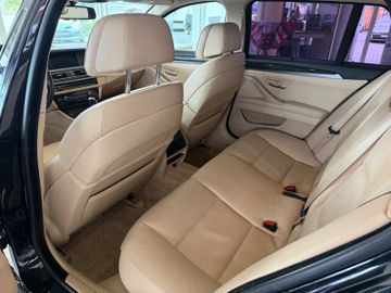 BMW 520 - 12