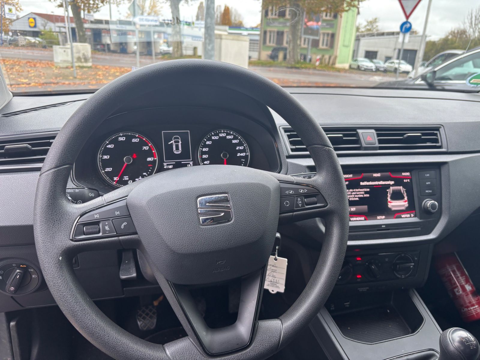 Fahrzeugabbildung SEAT Arona Reference 1.0 TSI SHZ