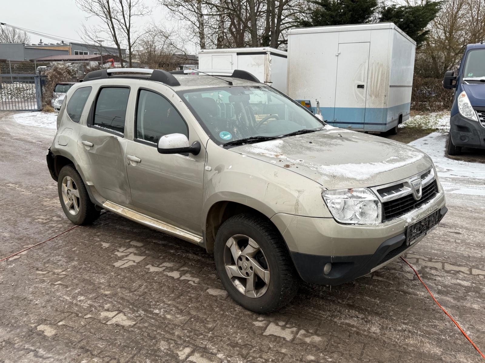 Dacia Duster 1.6 16V 105 4x2 Lauréate KLIMA