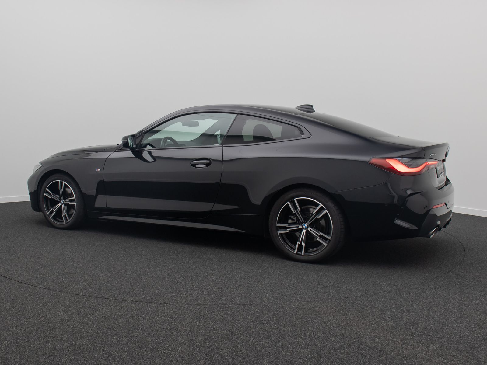 Fahrzeugabbildung BMW 420i xD Coupé M Sport Kamera DAB HiFi Leder 18"