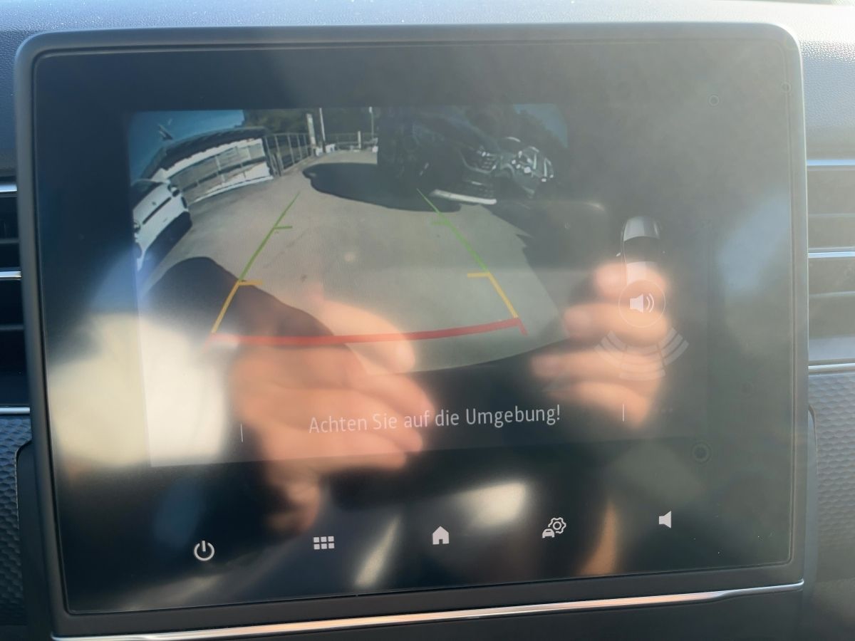 Fahrzeugabbildung Renault Arkana EQUILIBRE TCe 140 EDC ABS Fahrerairbag ES - mit KI generiert/bearbeitet