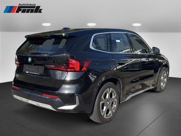 BMW iX1 xDrive30 xLine DAB Parkassistent Shz