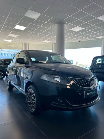 Jiný Lancia YPSILON 1.0 Platino 2024 KM AZIEND TELECA