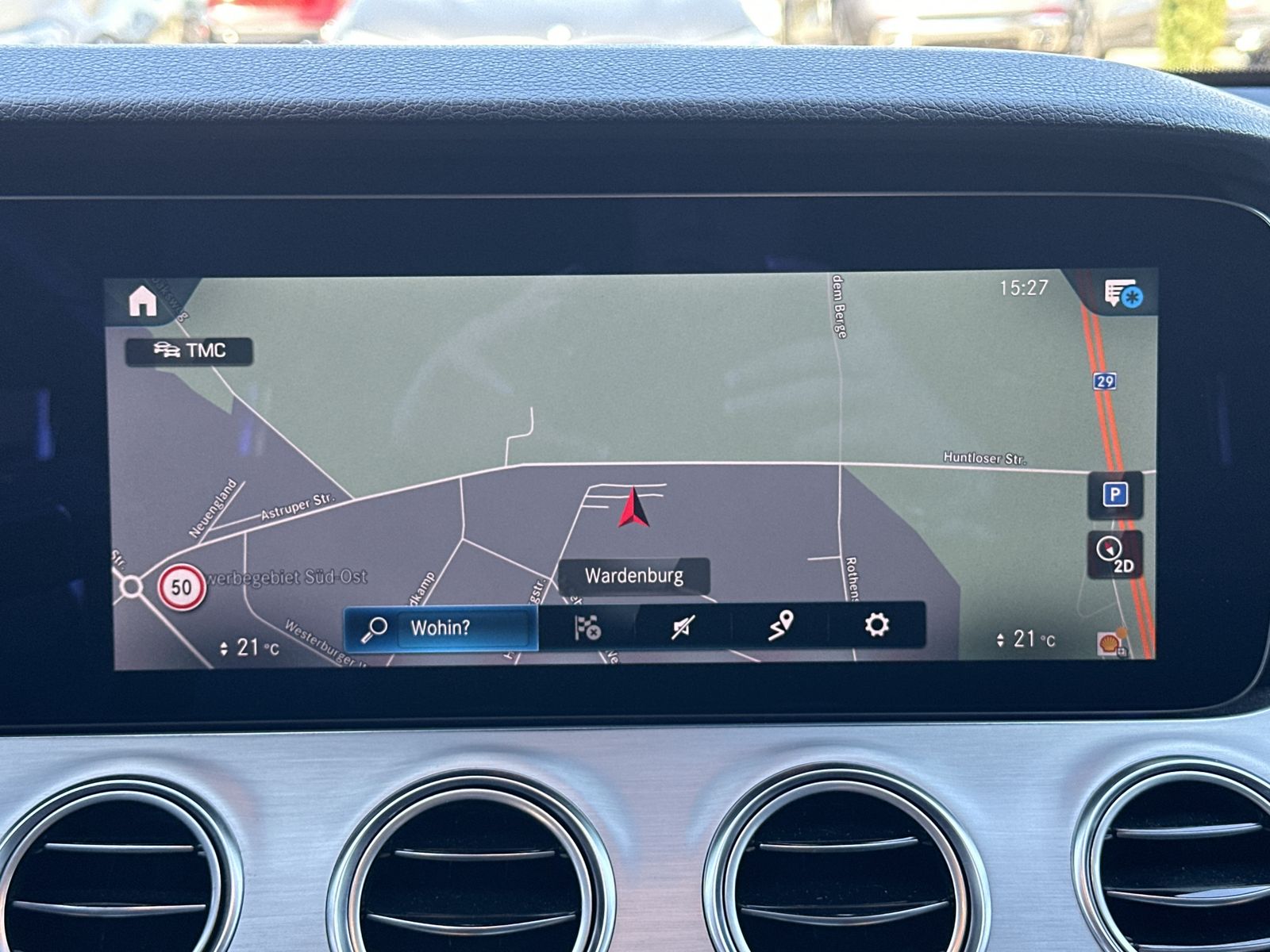 Fahrzeugabbildung Mercedes-Benz E 300de T 4M Avantgarde NAV+LED+AHK+WIDE+CARPLAY