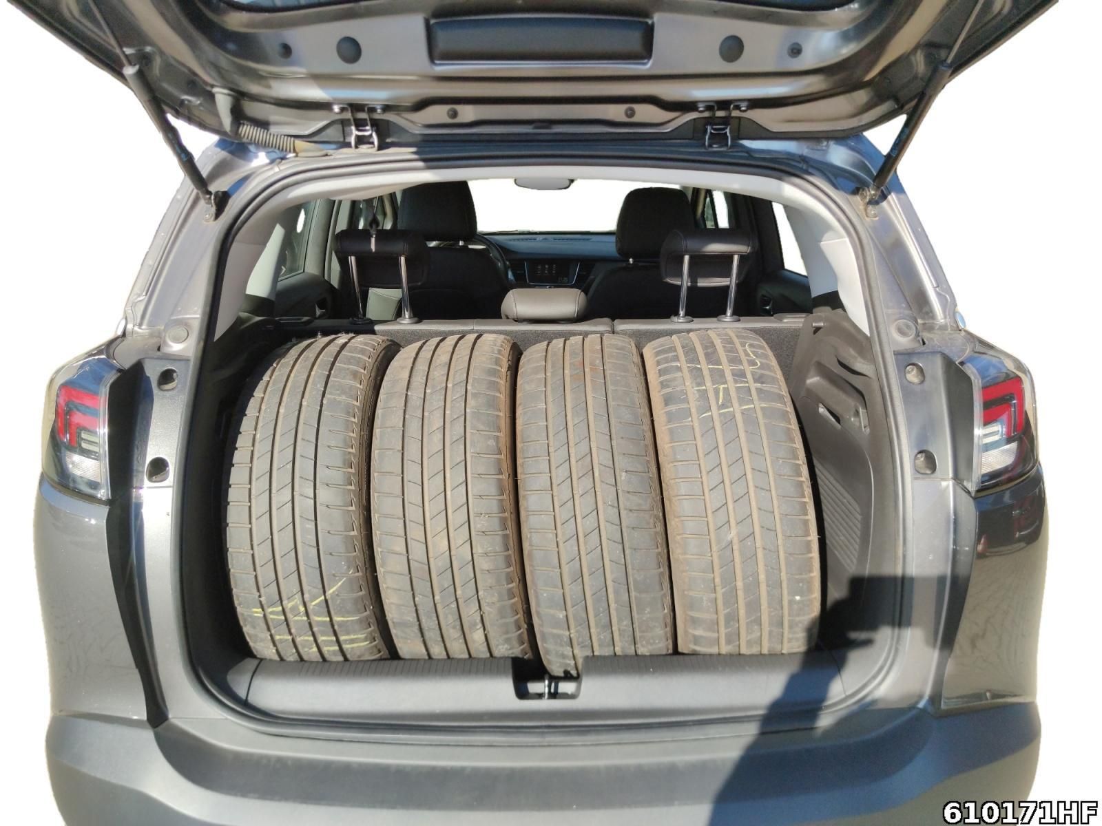 Fahrzeugabbildung Opel Crossland 1.2 Turbo Elegance (EURO 6d)