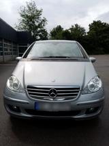 Mercedes-Benz Mercedes A Klasse 200 Avantgarde - Mercedes-Benz E 200 aus 2005