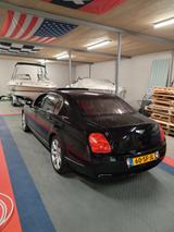 Bentley Continental Flying Spur - - - Bentley Continental: Limousine