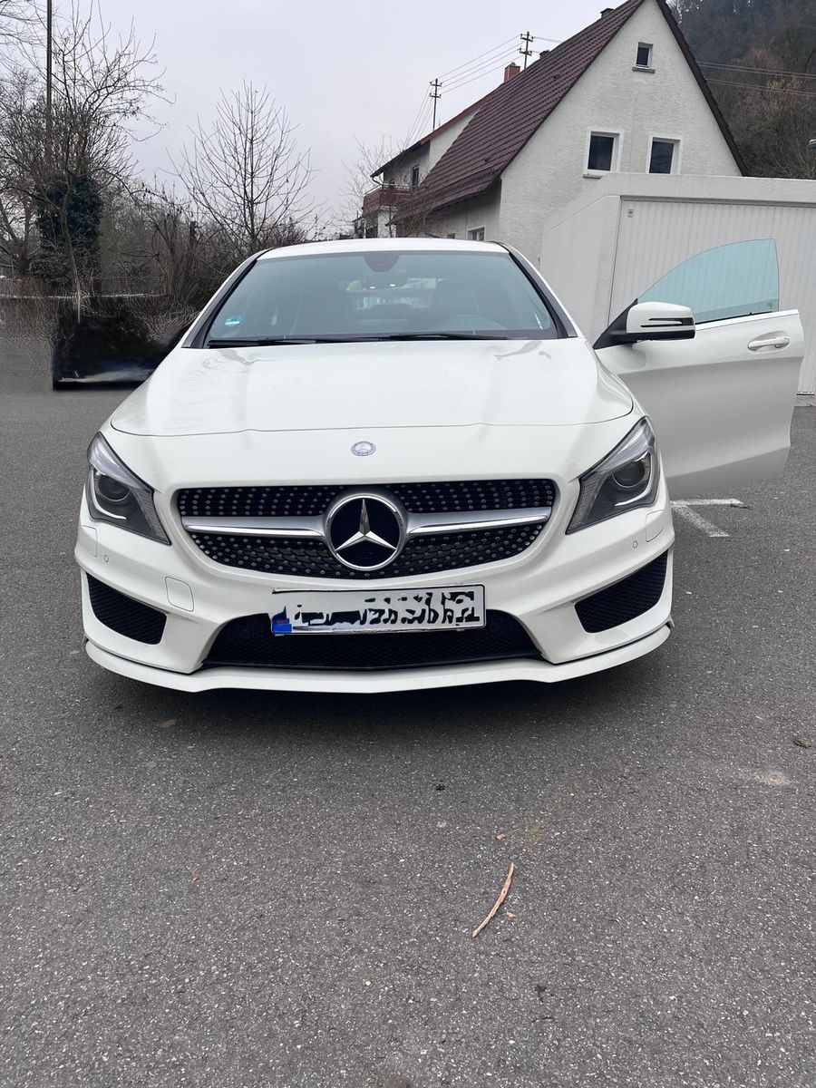 MERCEDES-BENZ CLA 180 AMG Line AMG Line