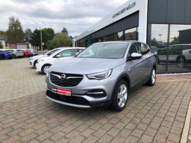 Opel Grandland (X) Elegance 1.6 Turbo Hybrid LED NAV imagem 2