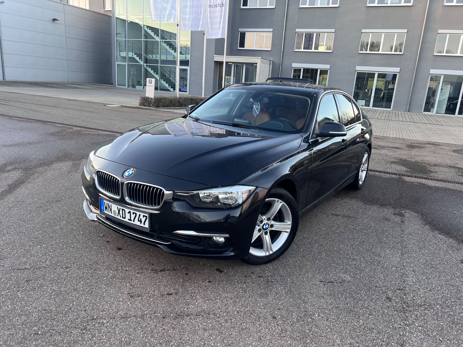 BMW 320