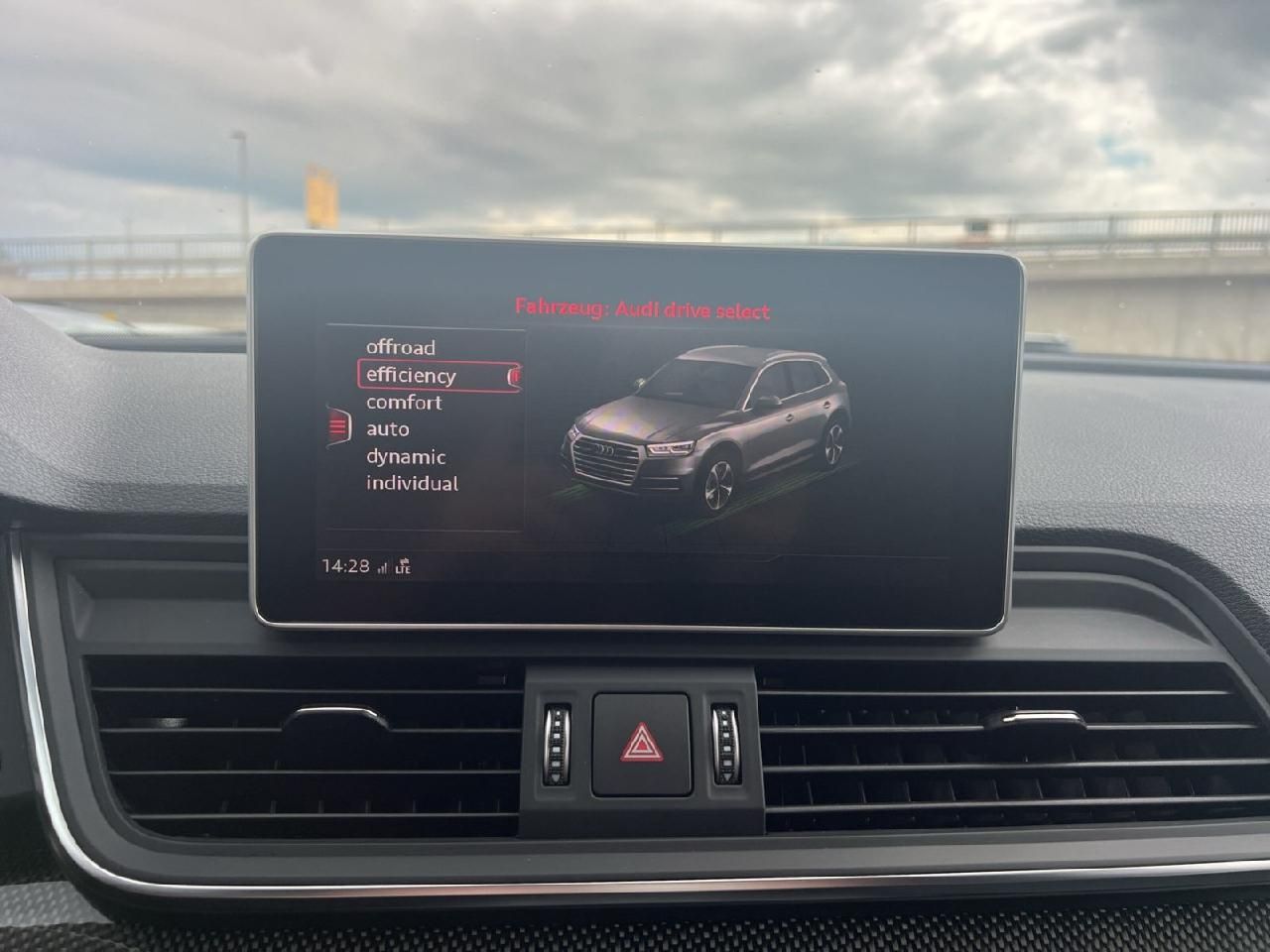 Audi SQ5 3.0 TDI quattro Matrix-LED/Keyless-GO/AHK foto 17
