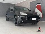 Porsche Cayenne 4.8 GTS - Porsche: Violett