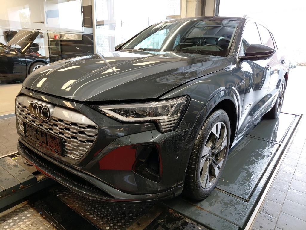 Audi Q8 e-tron 55 ACC AHK HuD 360° MATRIX e-SITZE 20Z