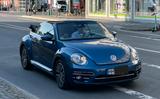 Volkswagen Beetle Cabrio, 150 PS, Automatik, sehr gepflegt  - Volkswagen Beetle: Blau
