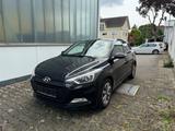 Hyundai i20 1.0 T-GDI blue (120PS) 88kW PASSION PLUS - Hyundai i20 von privat