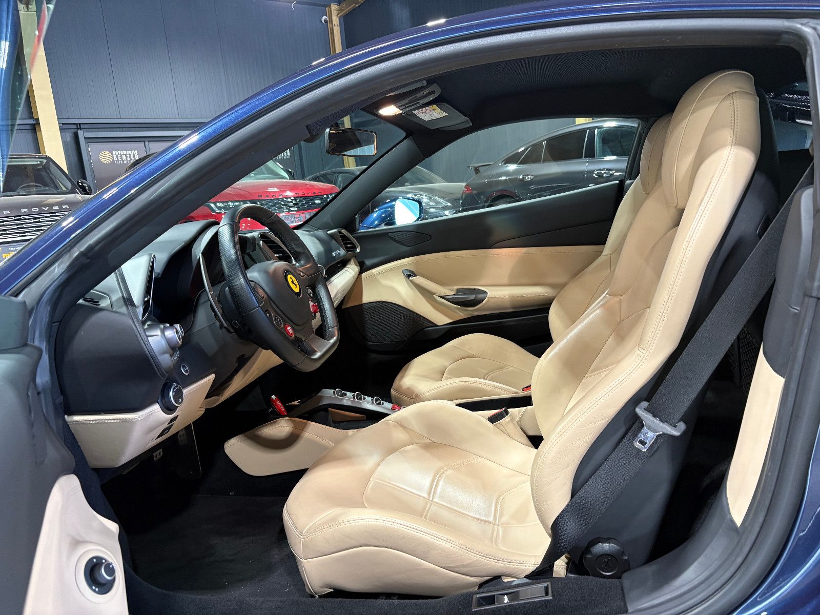 Fahrzeugabbildung Ferrari 488 GTB//LIft/1-HAND.BRD/FERRARI-POWER/GARANT