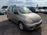 Toyota Yaris 1.5 Sol - Toyota Yaris: Van