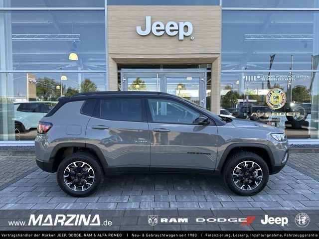 Jeep Compass 4xe High Upland Pano Allrad