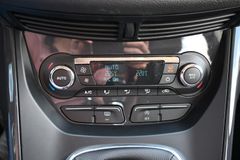 Fahrzeugabbildung Ford Kuga 2.0 TDCi  Schalter Titanium*Klimaautom.*AHK