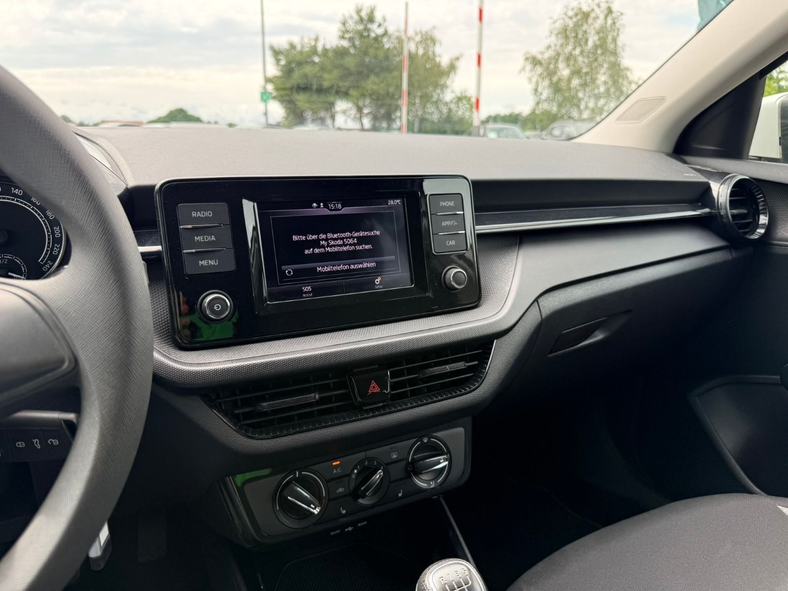 Fahrzeugabbildung SKODA Fabia 95PS 5-Gang*PDC*LED*SHZ*SmartLink