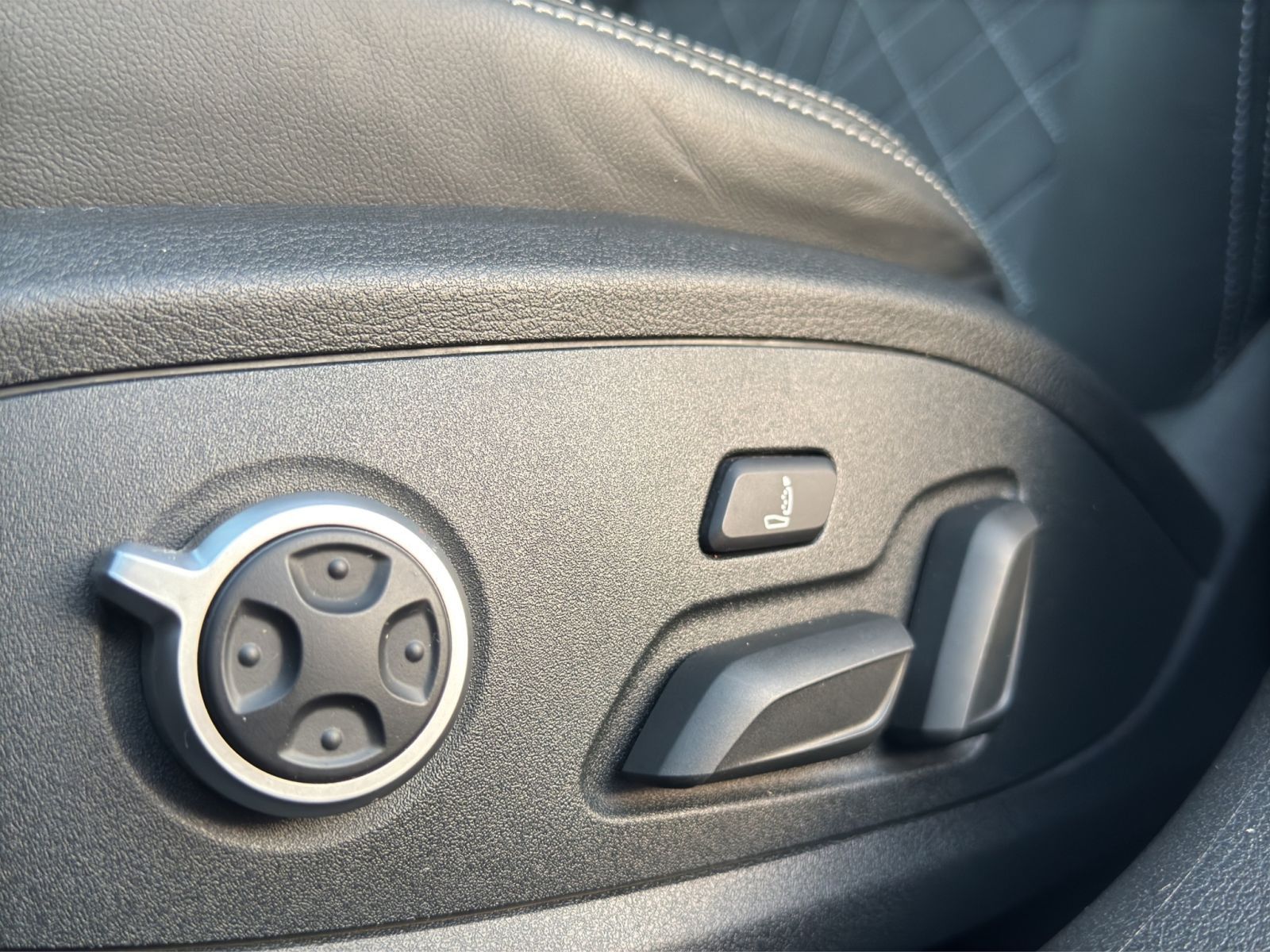 Audi S4 - Bild 21