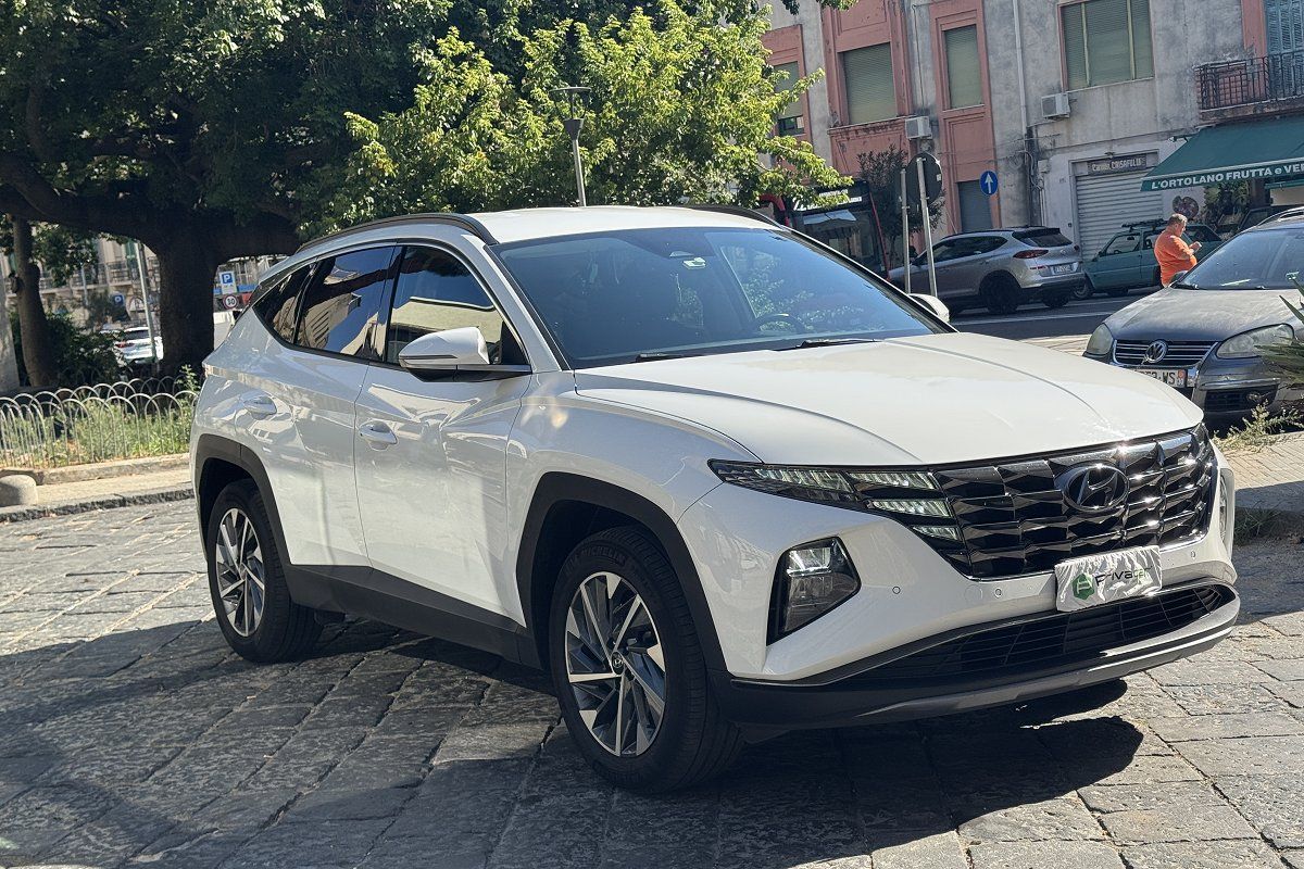 Hyundai HYUNDAI Tucson 1.6 CRDI XLine imagem 3
