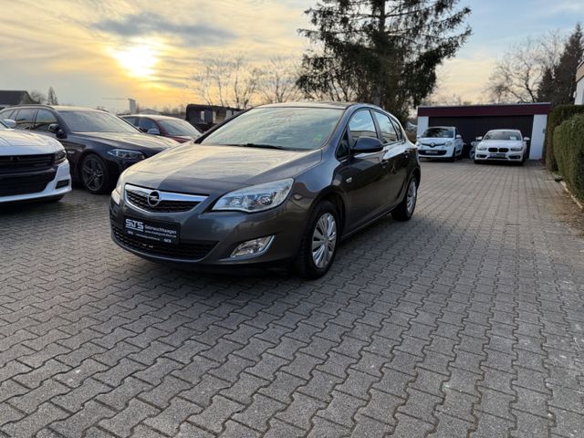 Opel Astra J Lim. 5-trg. Edition