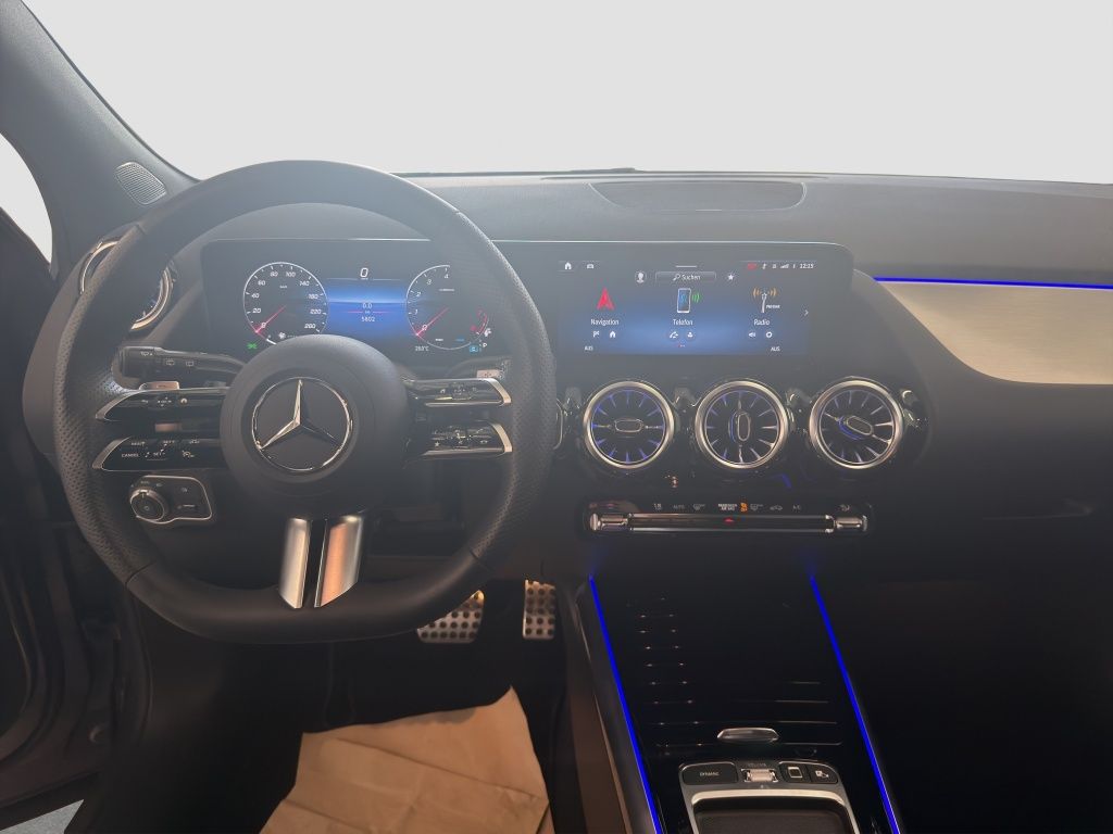 Fahrzeugabbildung Mercedes-Benz GLA 180 AMG*Night*DISTRONIC*KeyL*PDC*RFK*ParkAss